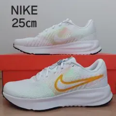 【8082】【新品】25㎝ ナイキ ランディファイ 白 ランニングシューズ