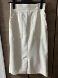 Elura ホワイト 台形スカート Sサイズ