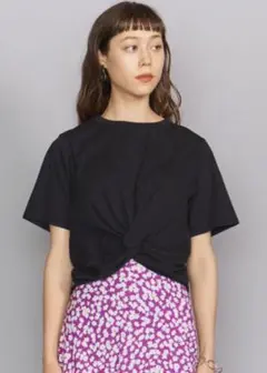 ビューティーアンドユース　フロントクロスショートTシャツ　黒ブラック