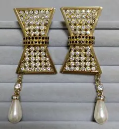 Item thumbnail for item 5a9e1879-6dce-402d-887d-96ab1fb72ece