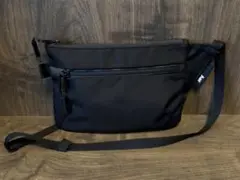 AER エアー　Sling Pouch　サコッシュ　ウエストバッグ