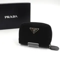 ✨極美品✨PRADA コインケース ナイロン ブラック 三角プレート メタル