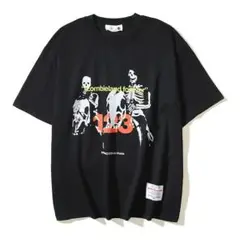 RRR123 黒色の半袖Tシャツ