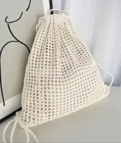 ホワイトメッシュドローストリングバッグ