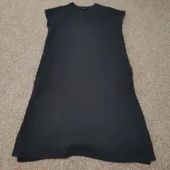 ユニクロ　ワンピース　140 黒