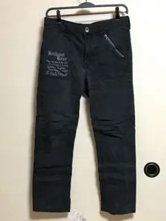 スリムフィット ブラックパンツ ジッパーポケット付き