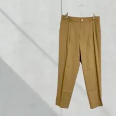 T408【ヨシエイナバ】テーパードパンツ　タック　裾スリット　ブラウン系　１１号