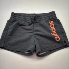 adidas グレー ショートパンツ M
