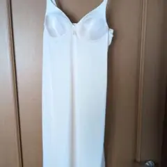 ベージュ レース付き スリップ