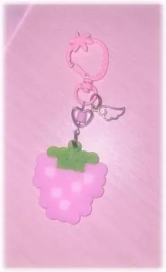 アイロンビーズ いちご キーホルダー ハンドメイド