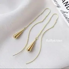 ロングティアドロップピアス　ゴールド