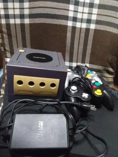 【電源のみ動作確認済み】ゲームキューブ 本体 + コントローラー2つ
