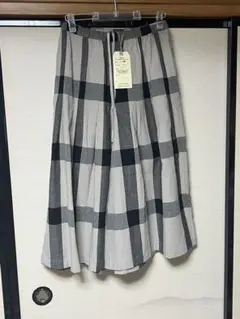 D*g*y未使用品綿100%グレーとブラックのチェック柄ガウチョパンツサイズM