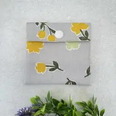 ミニサニタリーポーチ　はなの　グレー　ハンドメイド フラットポーチ