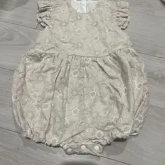 新品未使用　ベビー　花柄刺繍ロンパース