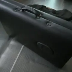 折りたたみ式　携帯ベッド 黒