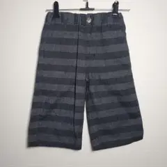グレー・黒ストライプ 半ズボン