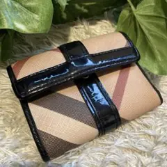 人気✨ BURBERRY バーバリー ノバチェック エナメル 折り財布 ベージュ