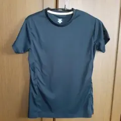 DESCENTE　半袖シャツ　ブラック　M