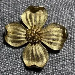 trifariトリファリ　ハナミズキ　ピアス ゴールド 白 2025年最新】トリファリ ハナミズキの人気アイテム - メルカリ