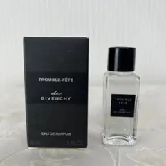 【新品】ド ジバンシィ トロブル フェット 10ml ミニボトル