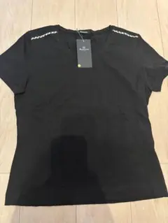 アクアスキュータム Tシャツ 五分袖 クルーネック 新品タグ付き