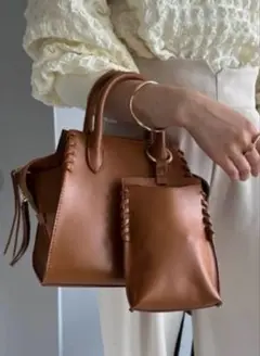 カプリシューレマージュCAPRICIEUX LE'MAGEハンドバック美品