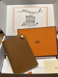 HERMES(エルメス)パスポートケース《ターマック》ドット