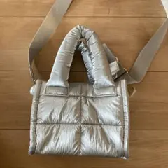 GU シルバー パディングショルダーバッグ