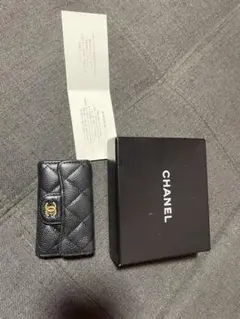 シャネルCHANELキャビアスキン ブラック キーケース