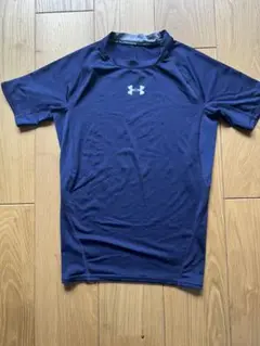 Under Armour ネイビー アンダーシャツ