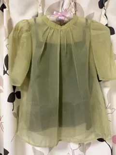 Cheek★シアートップス　インナー付　未使用　グリーン