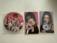 TWICE THIS IS FOR アプグレ特典　トレカ　バッジ