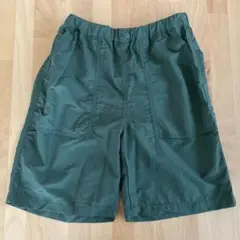 ユニクロ　撥水ナイロンハーフパンツ　160㎝　カーキ