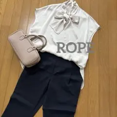 【美品】値下げ❗️ROPE 紺のテーパードパンツ　38サイズ