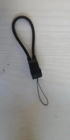 黒のナイロンネックストラップ