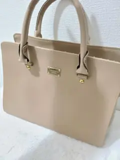 ベージュ ハンドバッグ