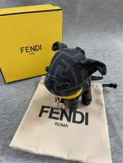【美品】FENDI フェンディ ドッグ チャーム 箱あり 未使用 FENDI フェンディ ドッグ ズッカ チャーム モチーフ 箱