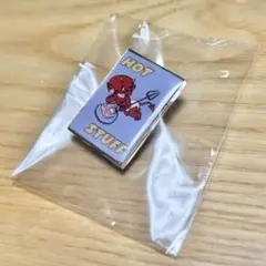 hot staff レッドデビル ピンバッジ 輸入雑貨