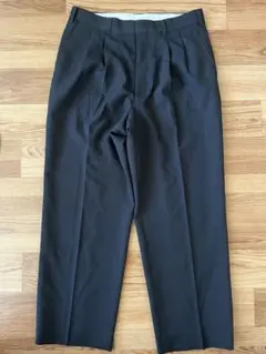 スラックス　タックパンツ