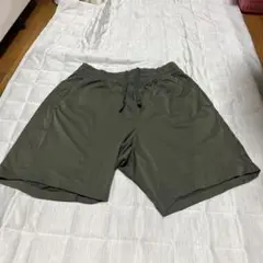 オリーブグリーン ハーフパンツ ドローコード付き