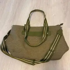 NINA RICCI ビジネスにも！ショルダーバッグ A4サイズ入ります