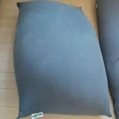 Yogibo shortと Yogibo Roll midi ダークグレー