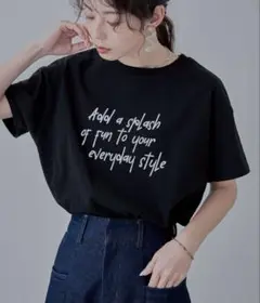 etoll. 手書き風ロゴデザインミドルTシャツ　Black