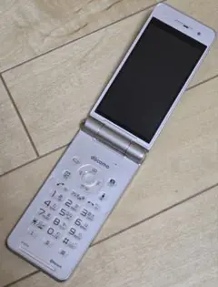 docomo P-01H ゴールド ジャンク扱い
