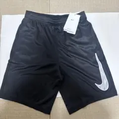 ★新品★ナイキ　NIKE キッズ　ショートパンツ 150㎝