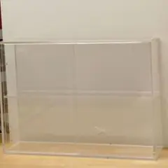 無印良品 アクリルコレクションスタンド引き扉付き　（大）