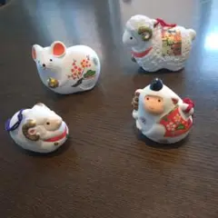 ネズミと羊と猿の白陶器干支置物　鈴入り