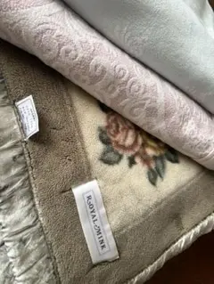 ROYALMINK、Wedgwood、GIVENCHY毛布3点、低反発枕