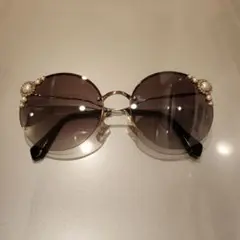2025年最新】MIU MIU レンズ形：ラウンド レディース サングラス